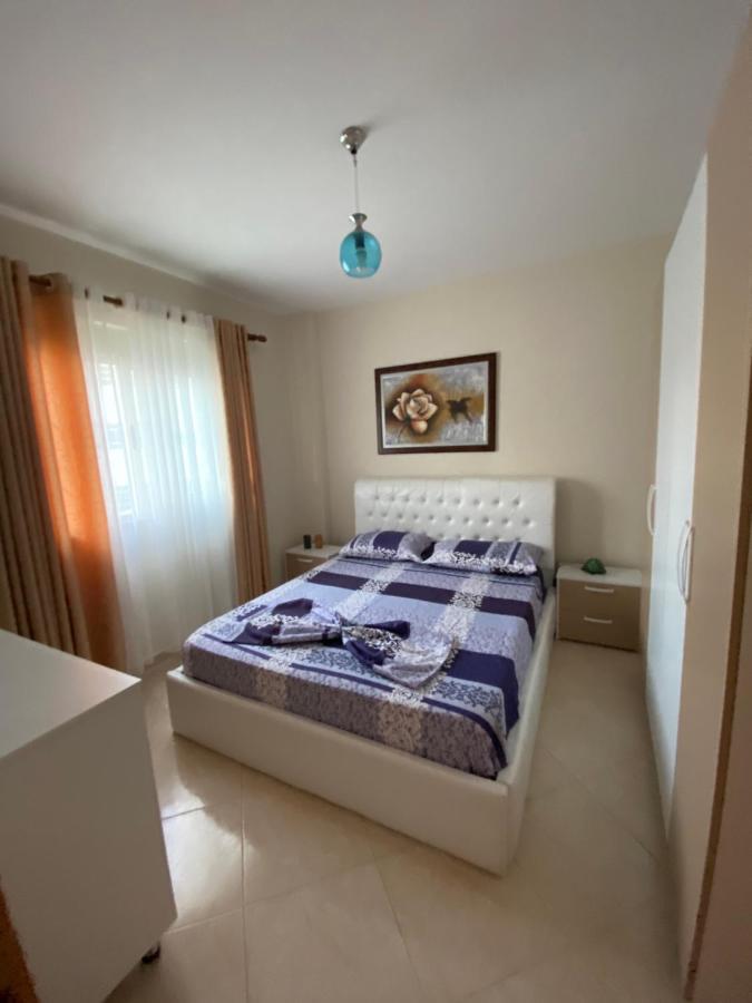 Rori'S Apartment Qerret 格勒姆 外观 照片