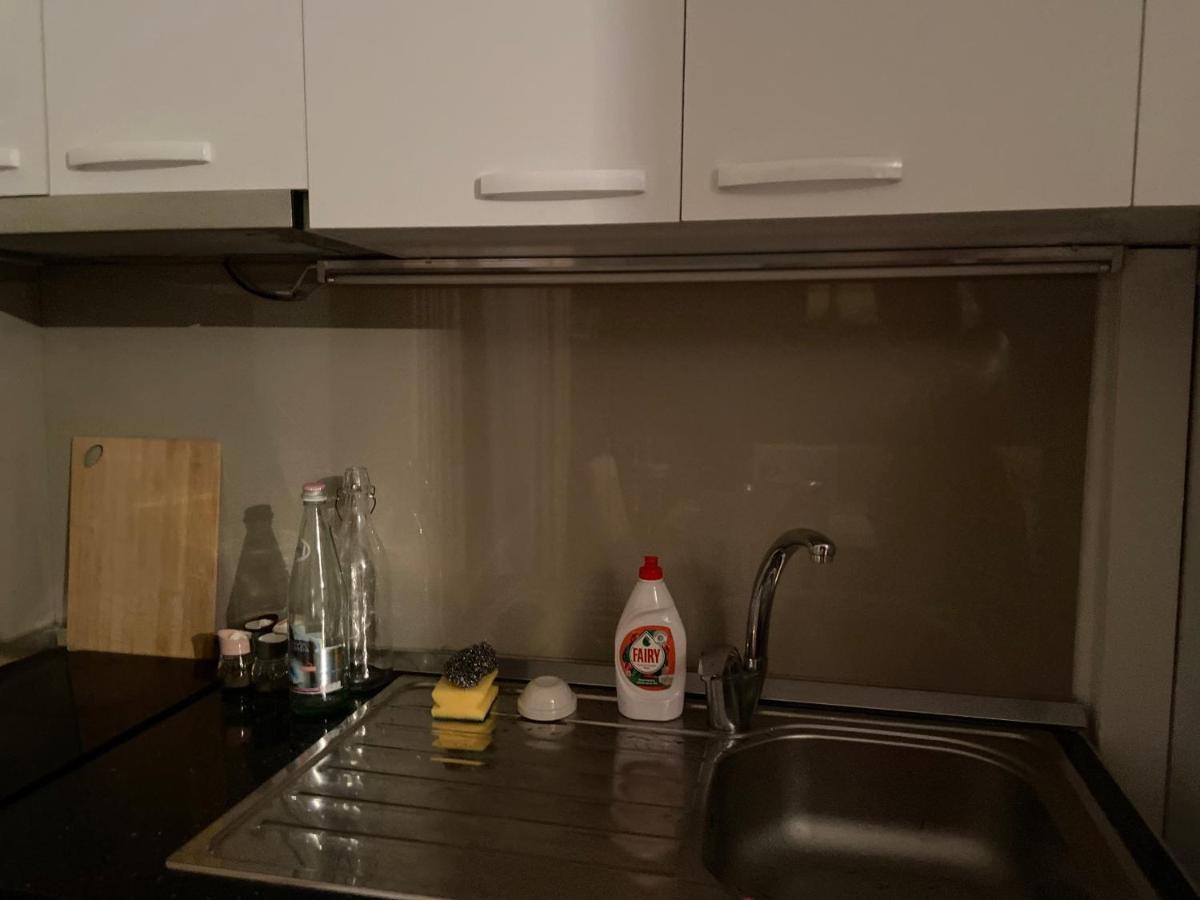 Rori'S Apartment Qerret 格勒姆 外观 照片